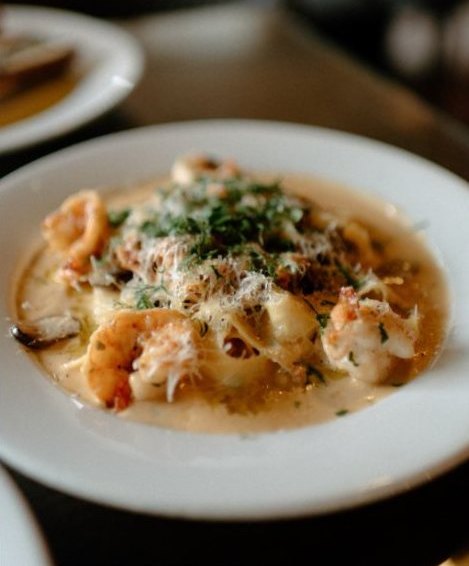 Pappardelle with grilled shrimp in lemon-thyme cream